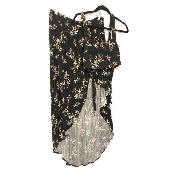 American Eagle Outfitters Tops - American Eagle 2-piece Set